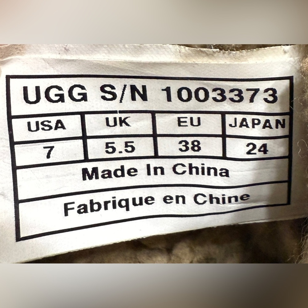 UGG Amoret Chestnut Shearling Clog Booties Size 7 LNC - Picture 8 of 8
